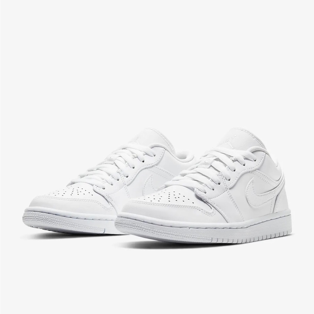 Nike Women’s Air Jordan 1 Low Triple White